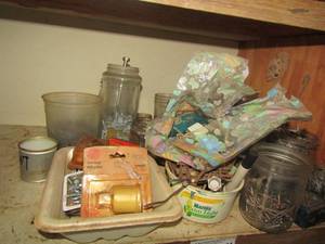 lot 981 image: large lot of various nails, screws and screw hooks n more