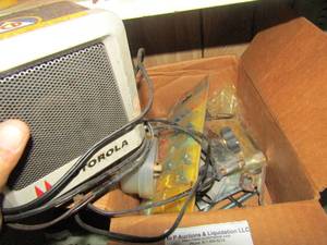 lot 1006 image: Morella speaker, wire connection and more