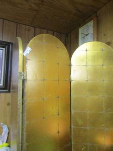 lot 1060 image: room divider 6948
