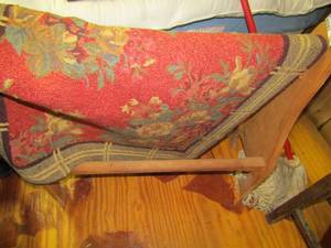 lot 1073 image: small wooden quilt rack, small entry door rug