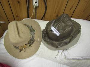 lot 1102 image: 2 New West By Bailey qty 2