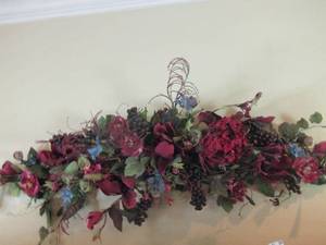 lot 1161 image: home dcor floral arrangement approx. 4ft