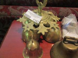 lot 1152 image: brass bells qty 3