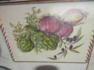 lot 1190 image: 4 wood place mats with veggie design
