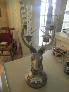 lot 1197 image: Buck head candle center piece for table dcor