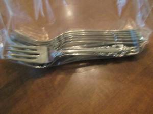 lot 1302 image: Wallace dinner forks qty 10Wallace salad forks qty 10