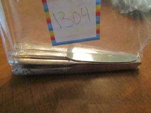 lot 1304 image: Stainless butter knifes qty 10