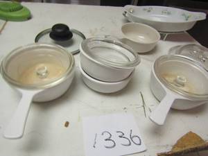 lot 1336 image: CORNINGWARE - 10  PIECES  CONSISTS OF   SMALL HANDLED SAUCEPANS W LIDS,  COVERED BOWLSCASSEROLE DISHES  PLUS MORE 2 34 C BAKING DISHES WITH 4 LIDS