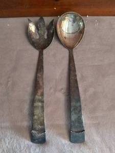 lot 87 image: Vintage 3 Crowns Silverplate Large Spoon and Fork