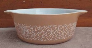 lot 96 image: PYREX Floral Bowl--472-B ---750ml