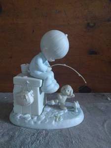 lot 113 image: 1988 Precious Moments Just a Line to Wish You a Happy Day Figurine