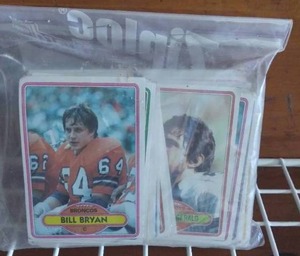lot 132 image: Bag full of Vintage Football Cards---Unsearched