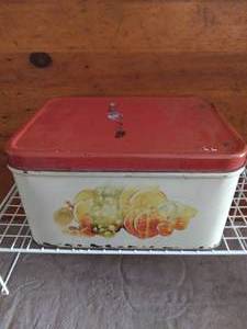 lot 134 image: 1950s Metal Bread Box with Fruit on Front