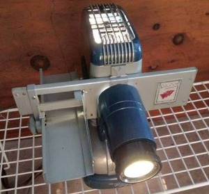 lot 150 image: TDC Vivid Mainliner 300 Slide Film Projector with Case---Check this out Very Clean and Works Perfectly