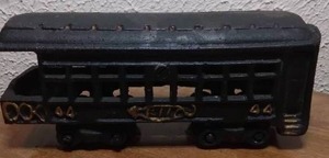 lot 159 image: Antique Cast Iron Train Car