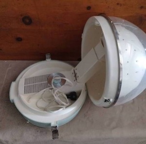 lot 175 image: Oster Professional Portable Hair Dryer---Unknown working condition