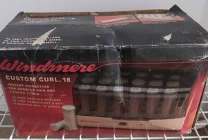 lot 245 image: Windmere Custom Curl 18 Hairl Curlers with Box and Accessories