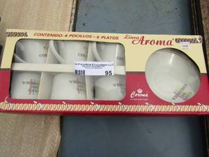 lot 95 image: Linea Aroma dish set includes, 6 cups 6 plates in original box