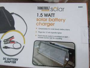 lot 114 image: Thunderbolt Magnum solar 1.5 watt battery charger in original box