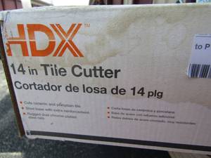 lot 136 image: 14 tile cutter in original box