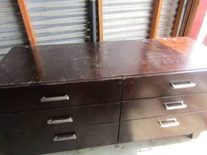 lot 153 image: 285621 dark wood 6 drawer dresser with some scratches on top, very heavy