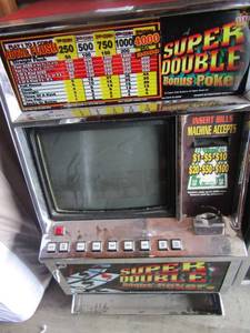 lot 4 image: Super double bonus poker Vegas game, unknown working condition- 342019