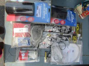 lot 183 image: Misc. lot of lamp post adaptor kits qty 2- machanix wear gloves qty 2 and more
