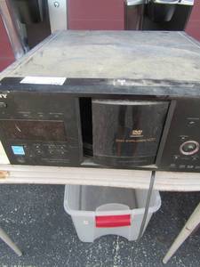 lot 199 image: Sony dvd surround sound player, unknown working condition