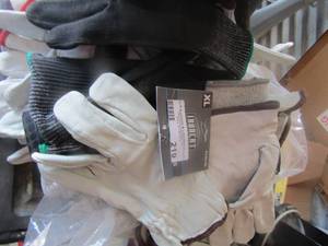 lot 219 image: INDUSTRIAL WORK GLOVES SIZE X-LARGE ALL NEW