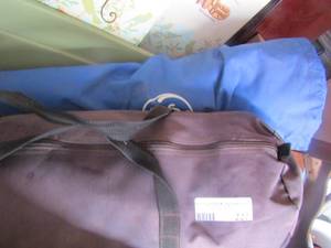 lot 227 image: BLUE CAMPING CHAIR IN BAG, SMALL 2 MAN TENT IN BAG