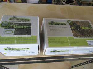 lot 4 image: brush grubber shrubclamp grubber qty 2