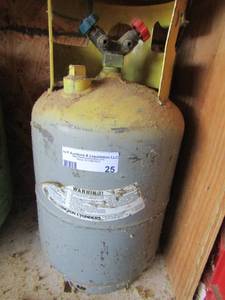 lot 25 image: Worthington cylinder