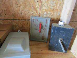 lot 96 image: 3 fuse boxes