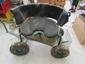 lot 145 image: green handled rolling workshop seat