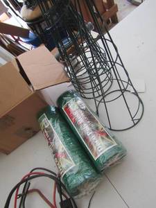 lot 155 image: 5 metal tree 15 in tall for dcor, 2 new packs of gecko holly mesh 10 yards