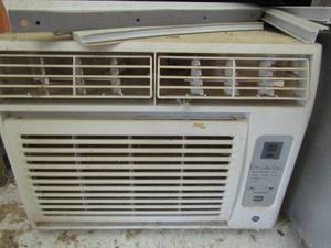 lot 157 image: GE  electric ac unit unknown working condition