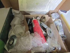 lot 171 image: Used lot of various bathroom faucet pieces