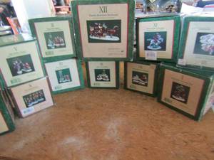 lot 43 image: heritage Christmas village collection past 2 goes with # 42