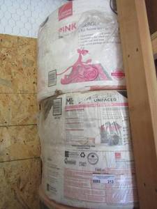 lot 213 image: 2 rolls of pink insulation