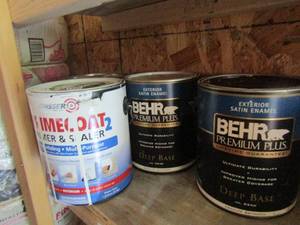 lot 220 image: qty 2 Behr deep base enamel, used jug of prime coat sealer