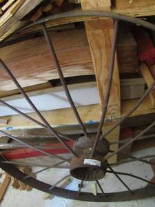 lot 260 image: metal wagon wheel 40 inch dia