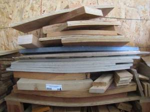 lot 261 image: wood pieces