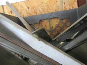 lot 284 image: shelf brackets