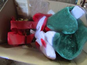 lot 317 image: gold foil bags, christmas stockings red and green