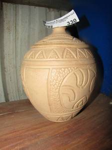 lot 330 image: Mexican pottery bowl with lid