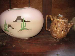 lot 334 image: speckled tea pot hand painted,  open vase southwest design