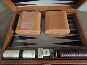 lot 354 image: back gammon and Marlboro ash tray