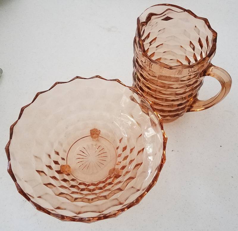 lot 24 image: VINTAGE FOSTORIA STYLE PITCHER AND BOWL