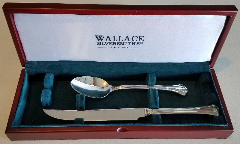 lot 29 image: WALLACE SILVERSMITHS SERVING SET