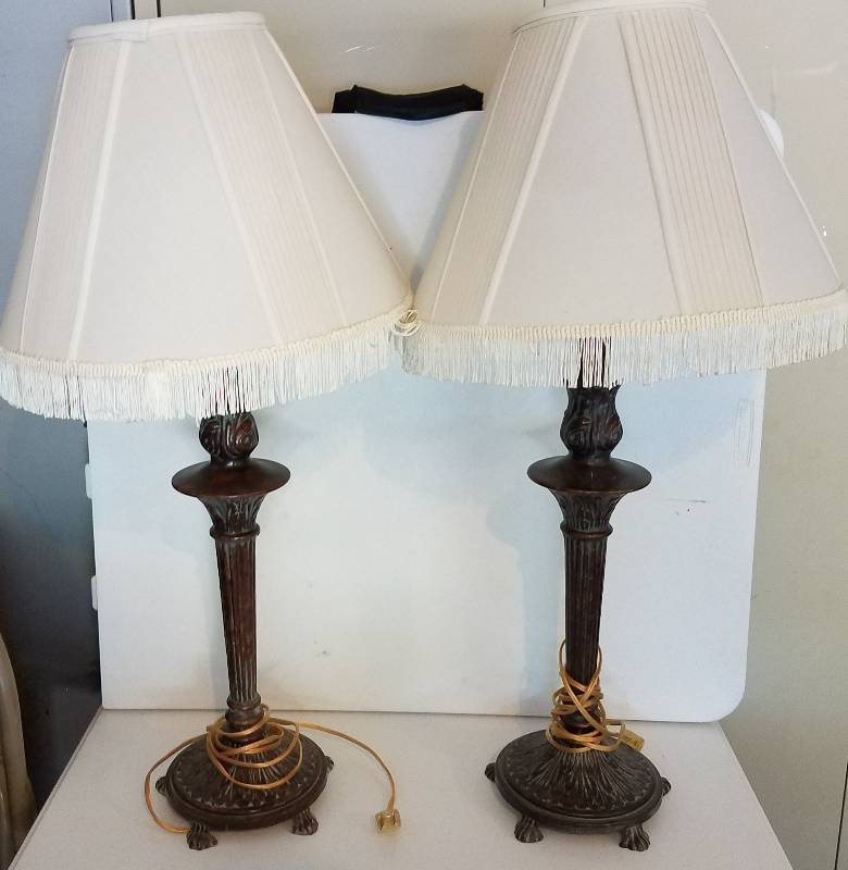 lot 38 image: LAMPS